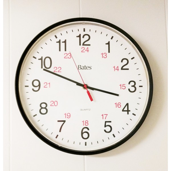 Horloge Bates 12 po diamètre